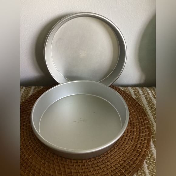 Wilton Other - 🎂 WILTON 9” cake pan set 1987 Vintage EUC